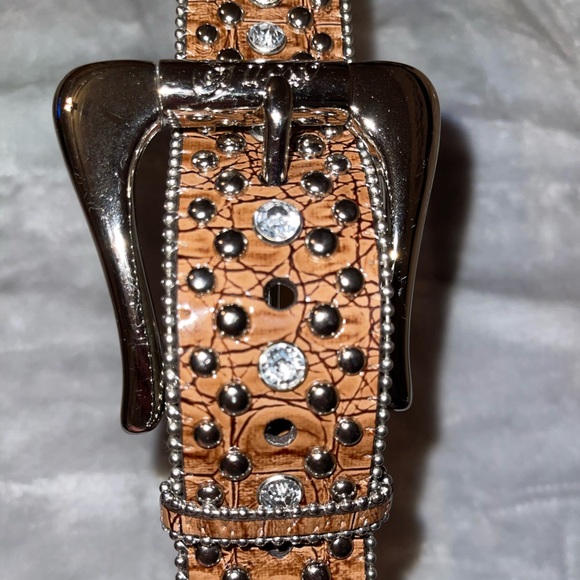 Guess Bling Brown Rhinestone Belt size large EUC - Picture 2 of 3